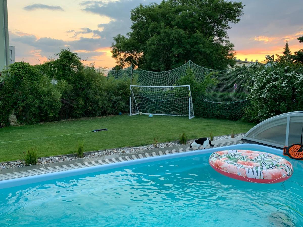 Ferienhaus Pool & Markkleeberg